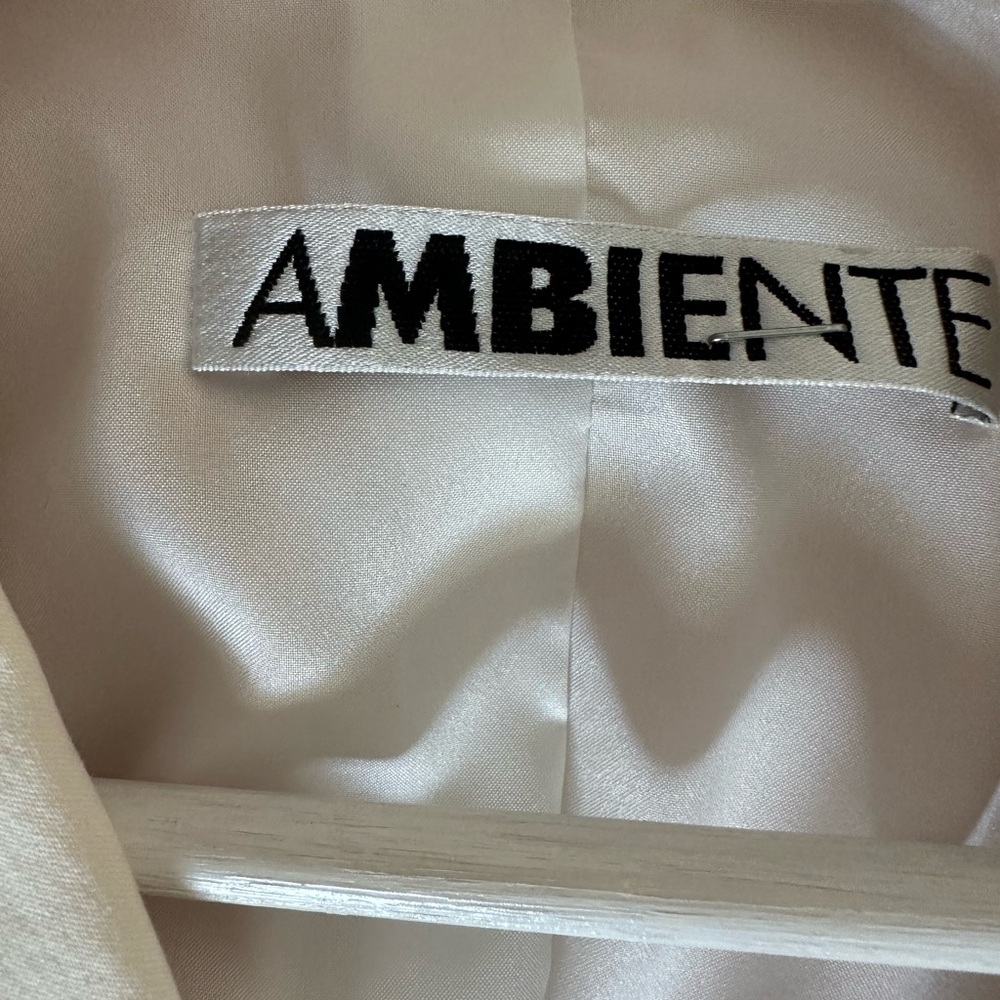 Italian Designer Blazer - Picture 6 of 7